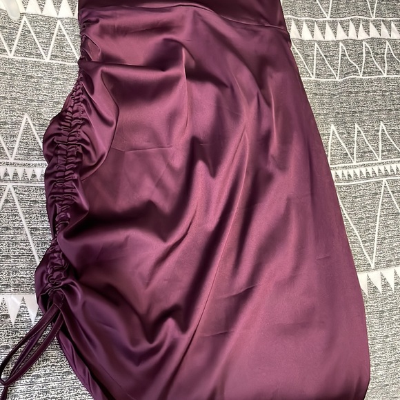 Silk PrettyLittle Thing Dress - Picture 2 of 5